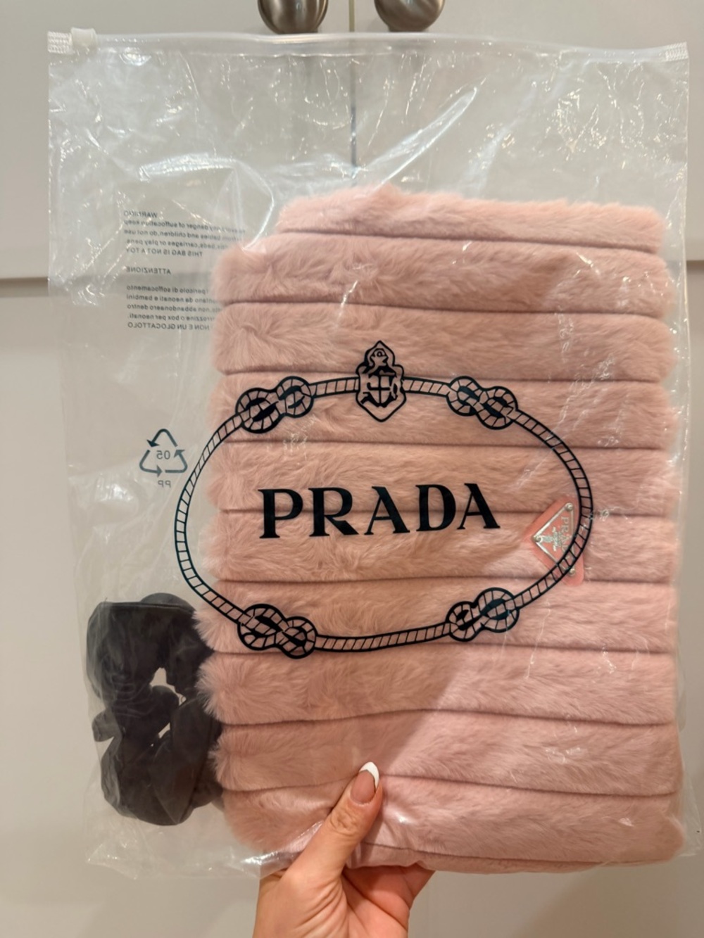 Prada VIPBeauty Faux Fur Handbag - NIB + Novelty Scrunchie - Picture 9 of 11